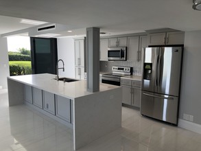 3400 S Ocean Blvd-Unit -1eii in Palm Beach, FL - Building Photo - Building Photo