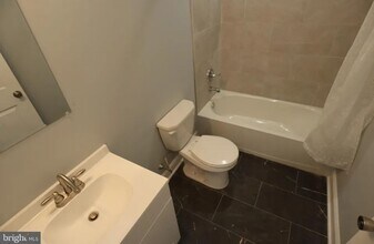 1908 W Diamond St in Philadelphia, PA - Foto de edificio - Building Photo