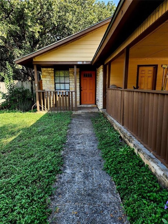 802 Kimberly St in Georgetown, TX - Building Photo