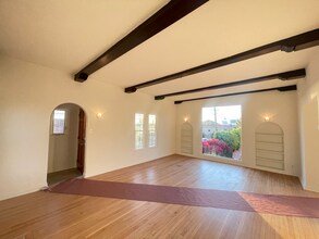 1362 S Stanley Ave in Los Angeles, CA - Building Photo - Building Photo
