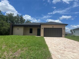 21492 Dollard Ave in Port Charlotte, FL - Building Photo
