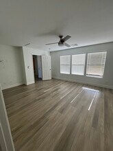 7219 Huckaby Ave in Las Vegas, NV - Building Photo - Building Photo