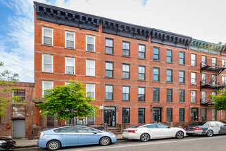 810 Bergen St in Brooklyn, NY - Building Photo - Building Photo