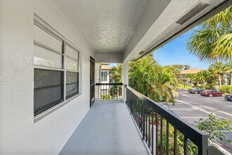 5826 Areca Palm Ct in Delray Beach, FL - Building Photo - Building Photo