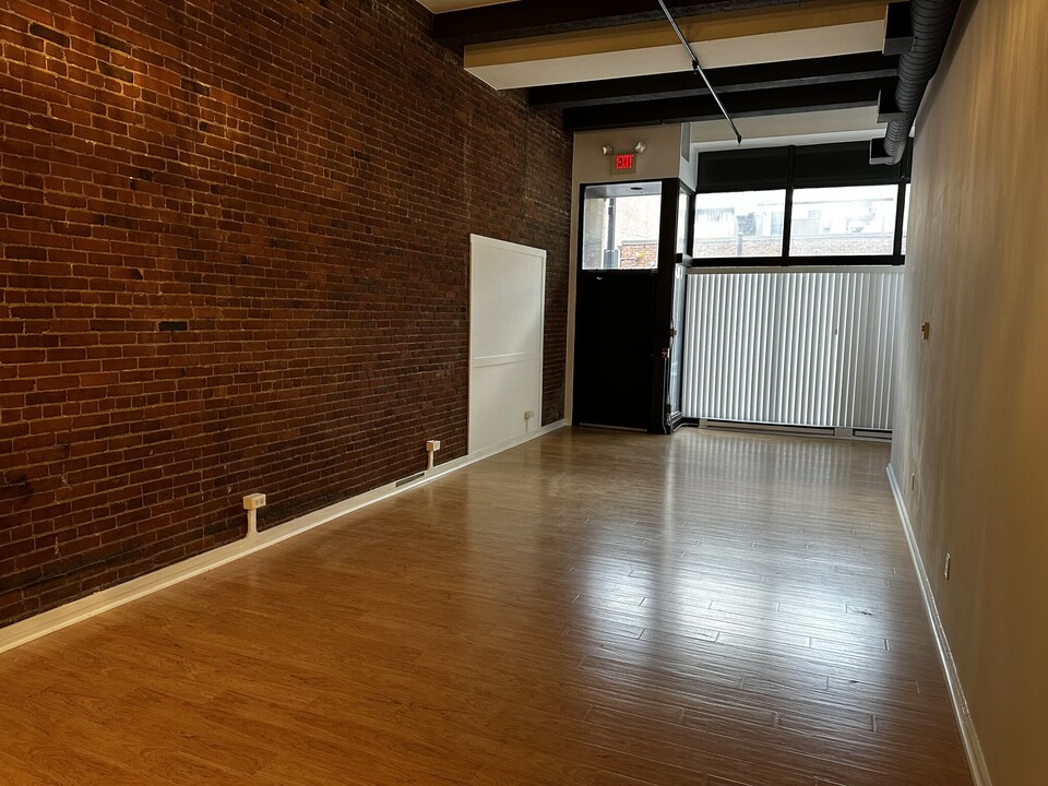 252 Friend St, Unit 1 in Boston, MA - Building Photo