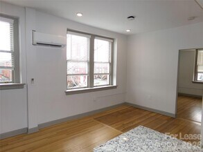 197 N 2nd St, Unit 302 in Albemarle, NC - Foto de edificio - Building Photo