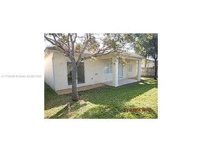 2670 Dunwoodie Pl in Homestead, FL - Building Photo - Building Photo