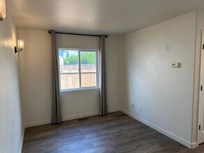 806 T St in Springfield, OR - Building Photo - Building Photo