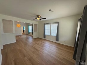 320 W Zarragossa St in Pensacola, FL - Building Photo - Building Photo