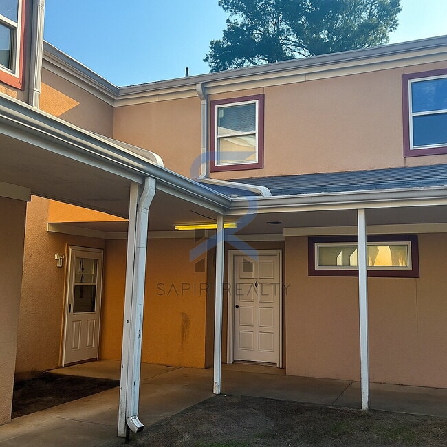 property at 2041 Oak Park Ln