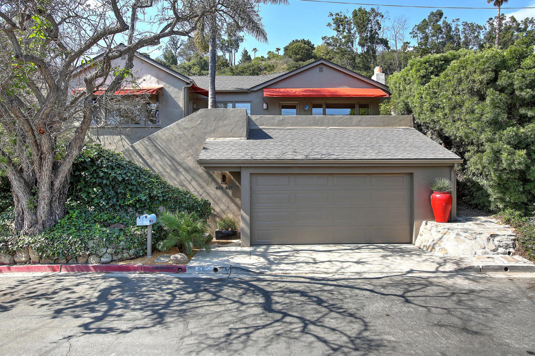 445 Scenic Dr in Santa Barbara, CA - Building Photo