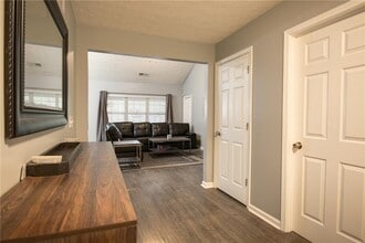 7151 Springchase Way in Austell, GA - Building Photo - Building Photo