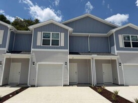 47 S Main Deck Dr in Freeport, FL - Building Photo