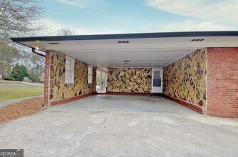 500 Circle Dr in Fayetteville, GA - Building Photo - Building Photo