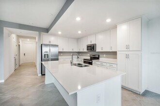 14141 Heritage Landing Blvd, Unit 927 in Punta Gorda, FL - Foto de edificio - Building Photo