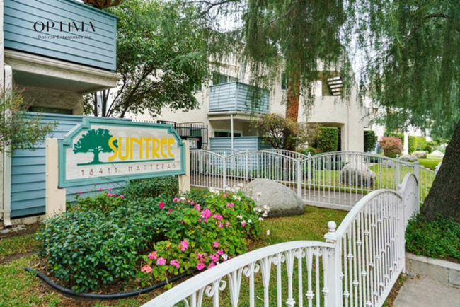 property at 18411 Hatteras St