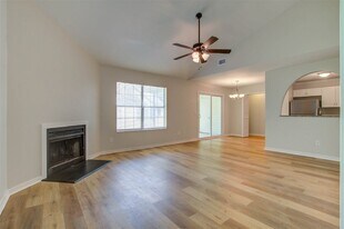 6211 Rolling Fork Rd