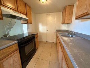 3947 W Wonderview Rd in Phoenix, AZ - Building Photo - Building Photo