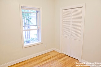 35 Forbes St, Unit 2T in Boston, MA - Foto de edificio - Building Photo