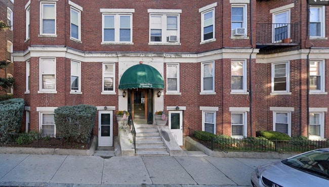 11 Barrows St, Unit 1A