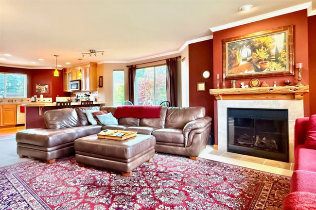 property at 315 N Wright Ave