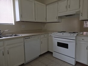 6238 E Greenway Cir in Mesa, AZ - Building Photo - Building Photo