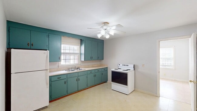 property at 1902 Shelby Ave