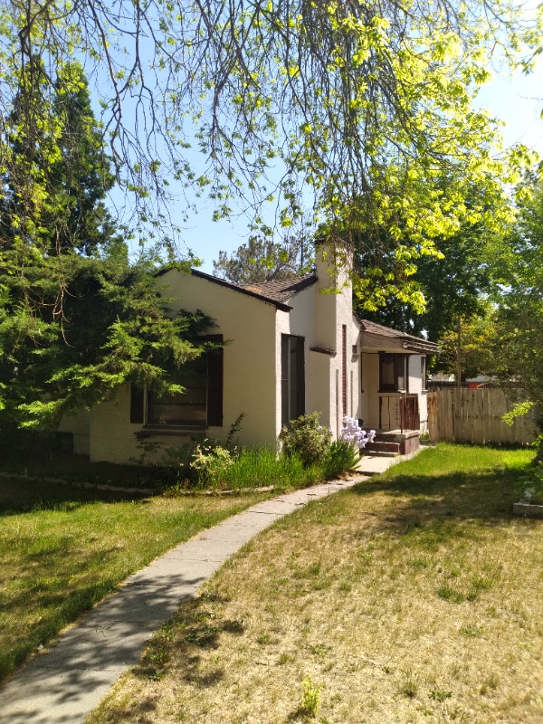 136 Pierce St