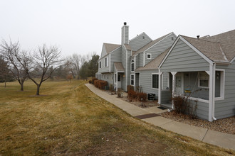 Deer Creek Village in Arvada, CO - Foto de edificio - Building Photo