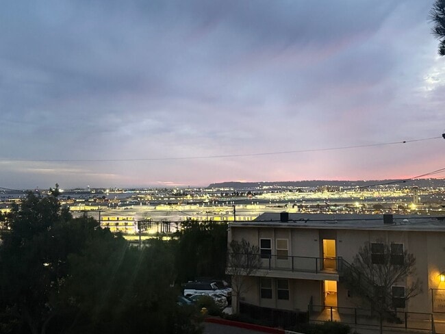 1626-1628 W Walnut Ave