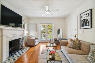 2113 W Southview Ave in Tampa, FL - Building Photo - Building Photo