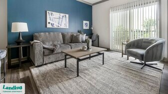 11010 Northlake Landing Dr in Charlotte, NC - Building Photo