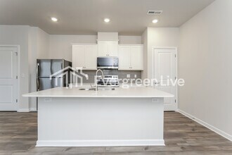 5609 Hydrangea St in Winston-Salem, NC - Building Photo - Building Photo