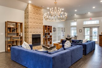 The Gathering in Salisbury, MD - Foto de edificio - Interior Photo