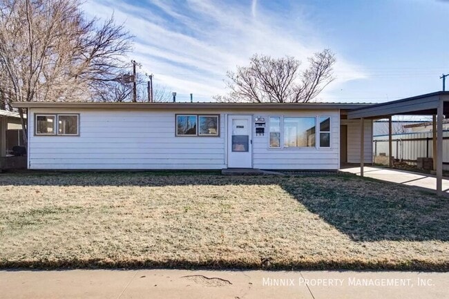 2107 48th St in Lubbock, TX - Foto de edificio - Building Photo