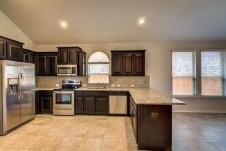 11325 Gold Canyon Dr in Haslet, TX - Foto de edificio - Building Photo