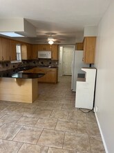 708 Henryetta St in Springdale, AR - Building Photo - Building Photo