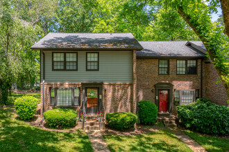 Village Square Condominiums in Carrollton, GA - Building Photo - Building Photo