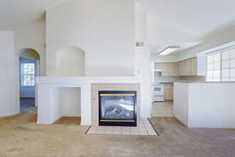 Tiburon Apartments in Englewood, CO - Foto de edificio - Interior Photo