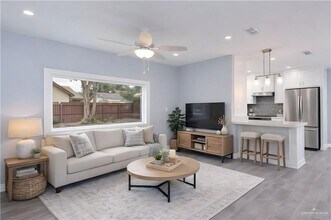 5 Gull Ave in McAllen, TX - Building Photo - Building Photo