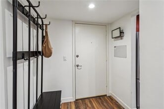 3650 Ashford Dunwoody Rd NE, Unit 811 in Brookhaven, GA - Building Photo - Building Photo