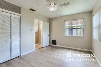 609 Linda Ct in Palm Harbor, FL - Building Photo - Building Photo
