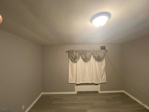 25 Onyx Ct, Unit 27 in Passaic, NJ - Building Photo - Building Photo