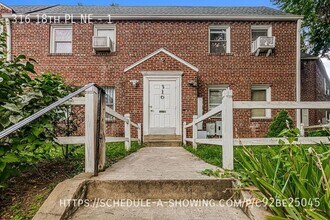 316 18th Pl NE in Washington, DC - Building Photo - Building Photo