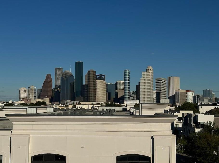 1000 W Clay St in Houston, TX - Building Photo