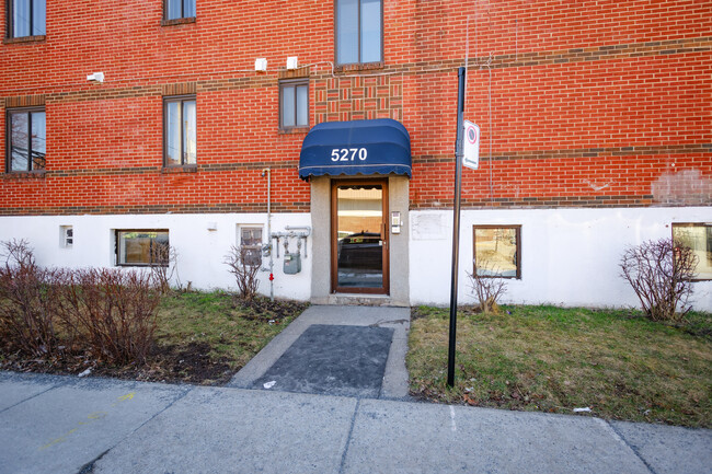 5270 Bourret Av in Montréal, QC - Building Photo - Building Photo