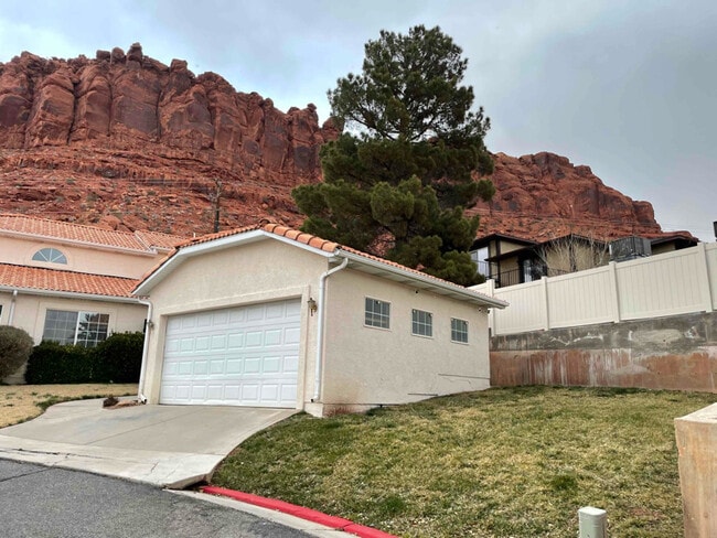 550 Diagonal St in Saint George, UT - Foto de edificio - Building Photo