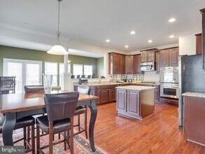2108 Congresbury Pl in Upper Marlboro, MD - Building Photo - Building Photo