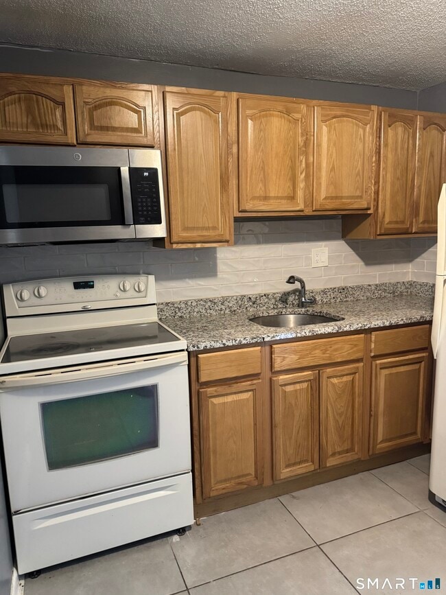 356 Franklin Ave in Hartford, CT - Building Photo - Building Photo