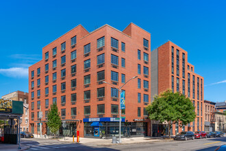 1039 Fulton Street in Brooklyn, NY - Building Photo - Building Photo